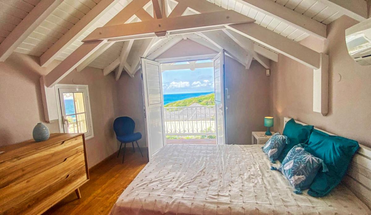 28.Location villa piscine Sainte Anne Guadeloupe_Chambre Etage